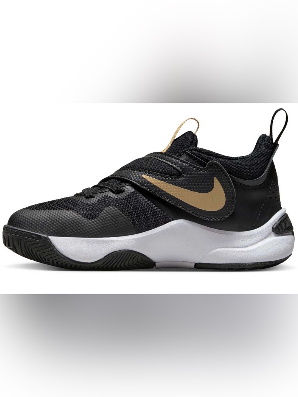 Nike Team Hustle D 11 Youth Basketball Shoes Black Gold Hook & Loop Size 6.5Y